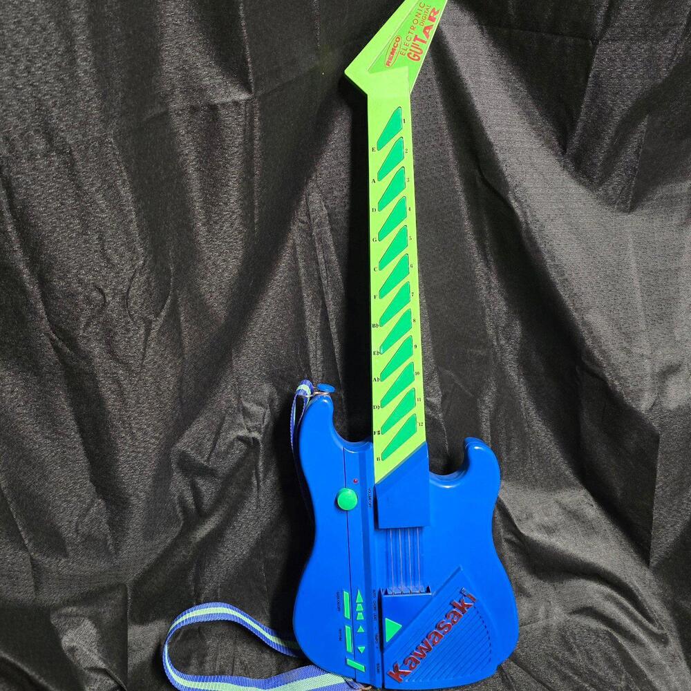 Rockin’ Thunder Remco Electronic Digital Guitar 1989 Blue Green Kawasaki